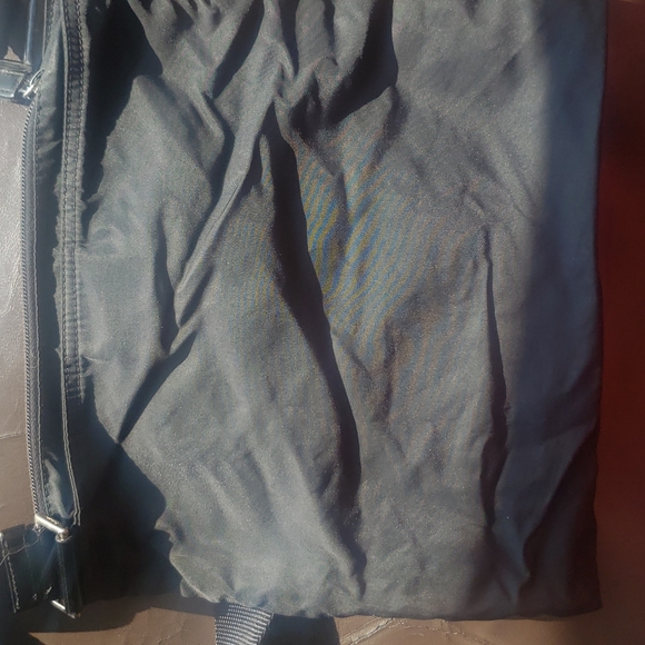 Prada - Picture 6 of 6